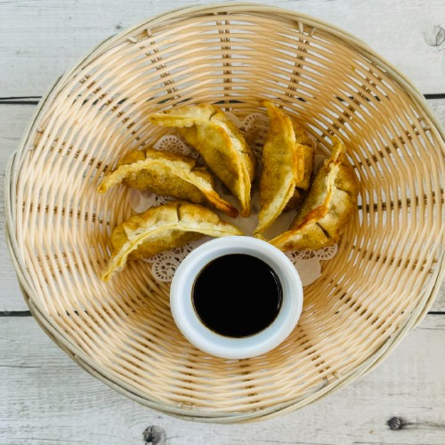 Pot Sticker.